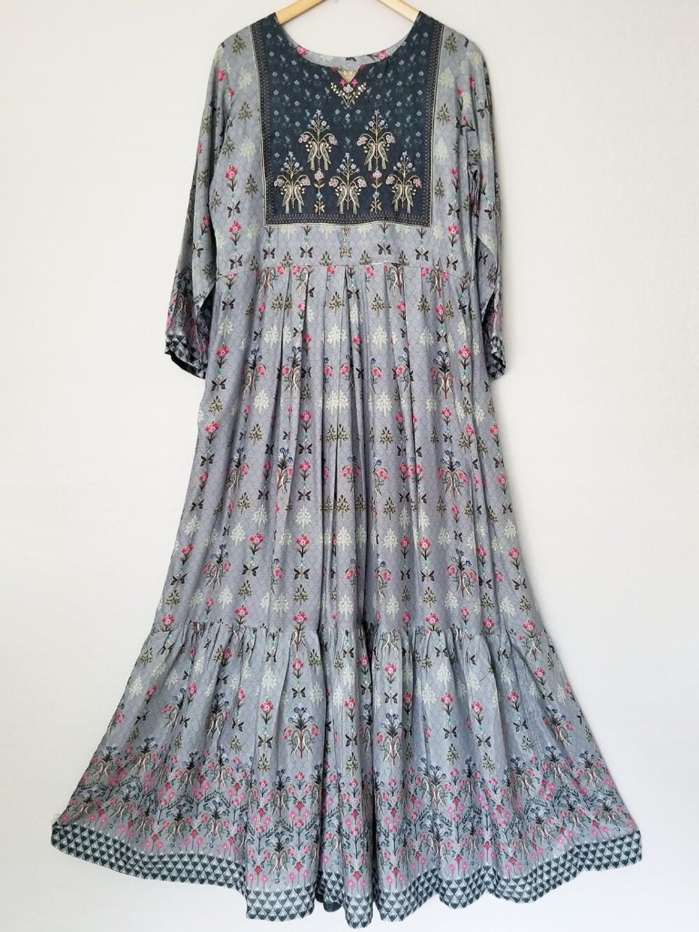 Kalki Cloud Grey Cotton Silk Beaded Embroidered Maxi Dress L Gown India Boho - Picture 3 of 16